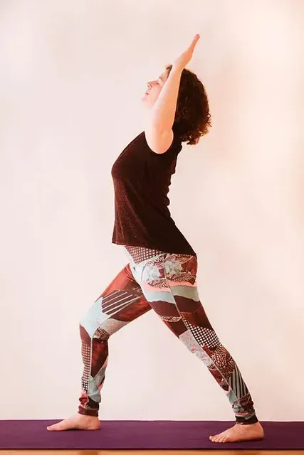 Carol_Yoga_SadanEkdemir_%20(3)_edited.jp